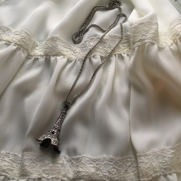 Paris Eiffel Tower Necklace - Picture 3 of 11